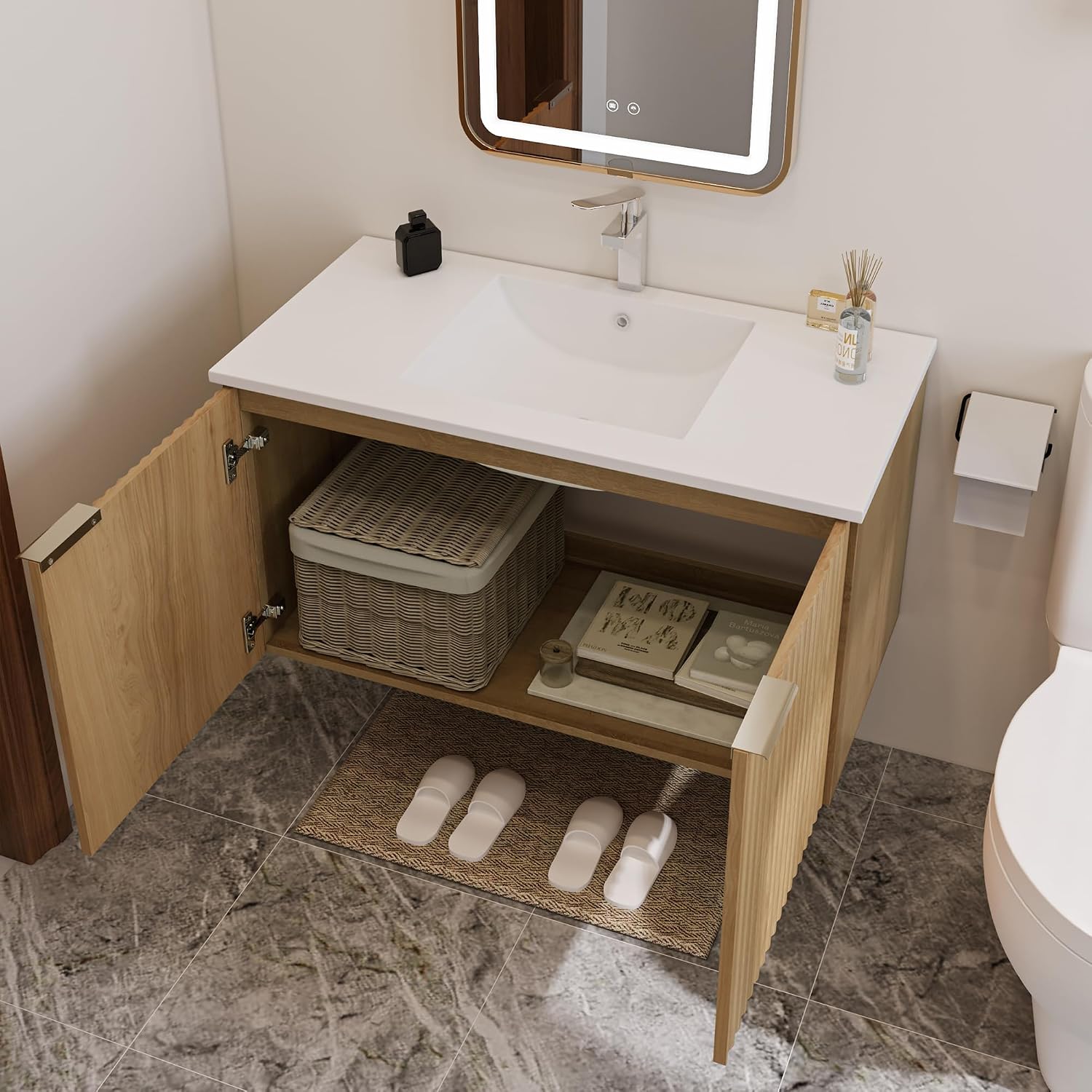 モダンなフローティング式洗面化粧台、波状テクスチャの扉付き壁 - Home For Bathroom のレビューと価格
